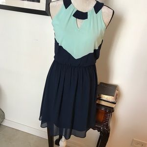 NWOT 👗Cute flowing dress